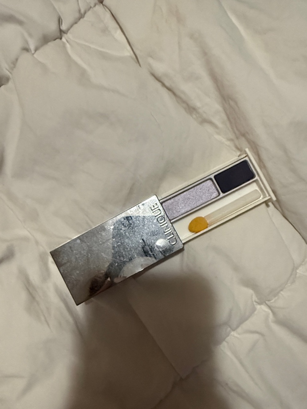 Clinique Silver Eyeshadow Duo in Lavender and Navy